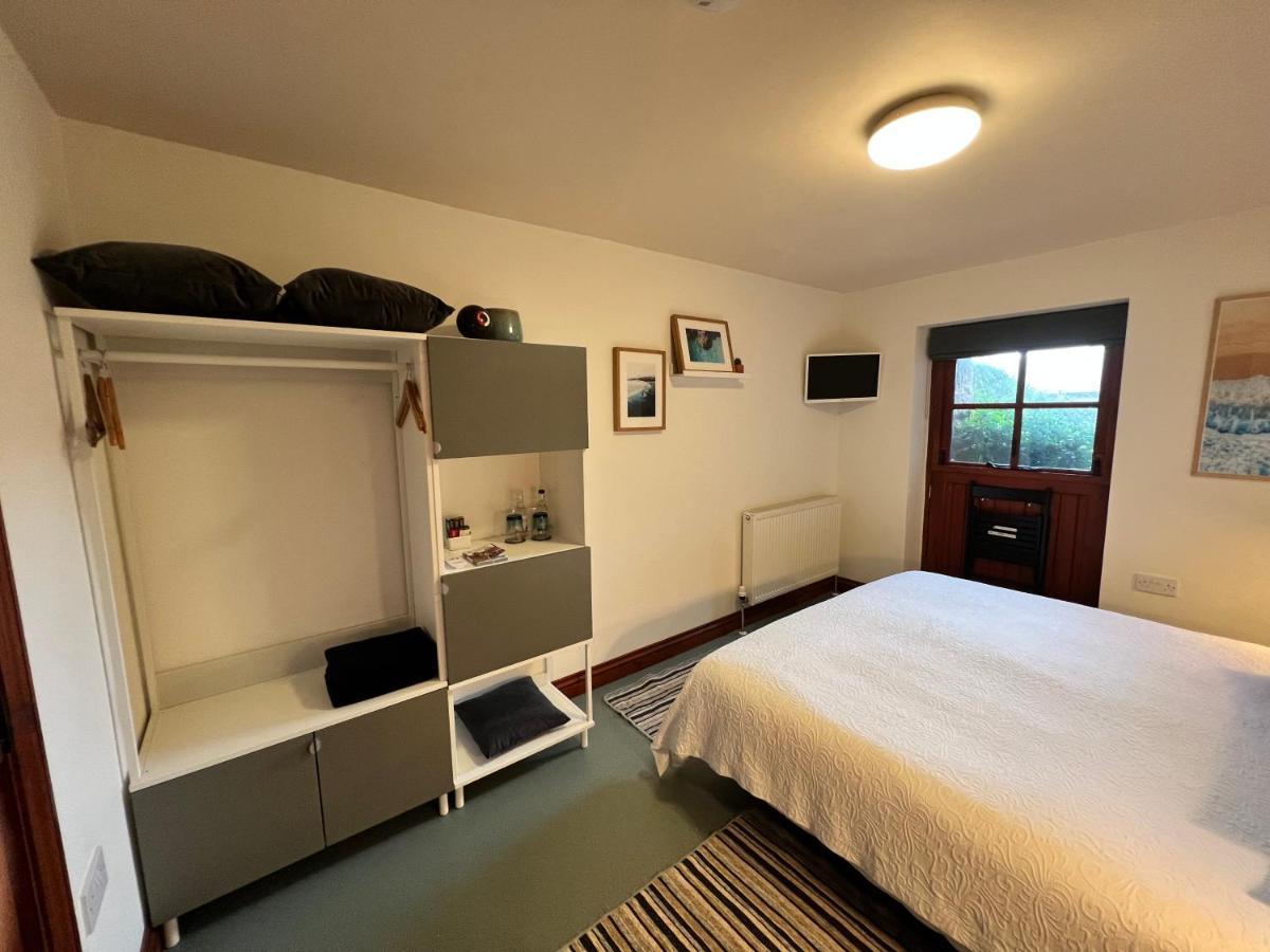 Lands End Hostel And B&B 세넨 외부 사진