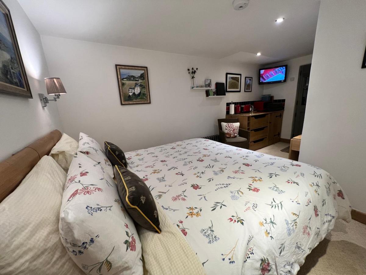 Lands End Hostel And B&B 세넨 외부 사진