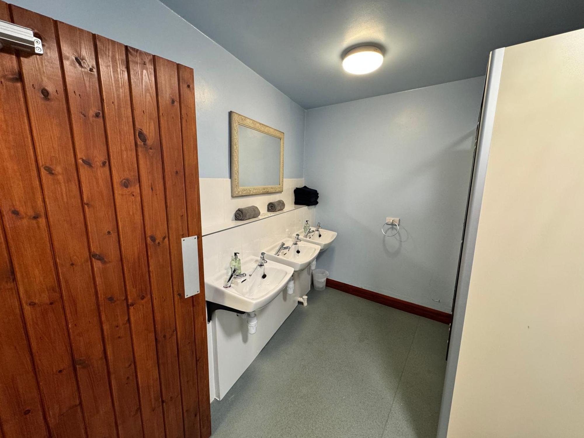 Lands End Hostel And B&B 세넨 외부 사진